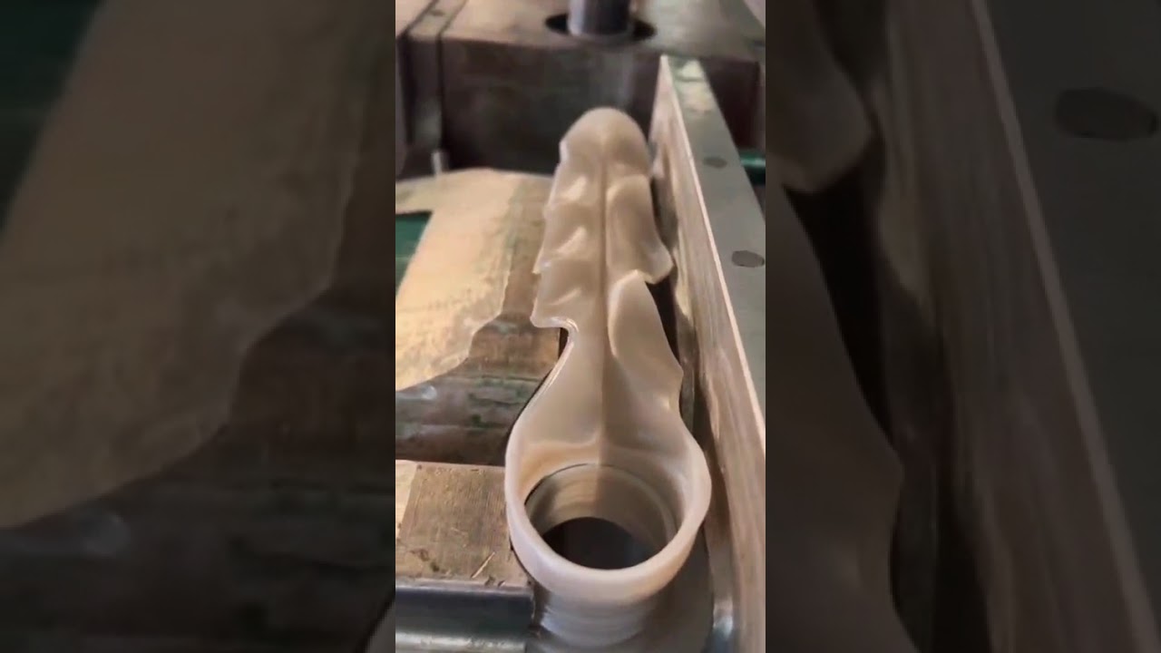 Blow molding machine
