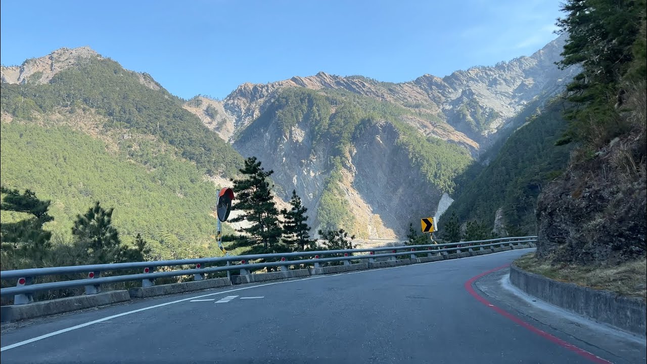 Driving across Southern Cross-Island Highway (Taiwan) [4K UHD] #roadtrip #taiwan