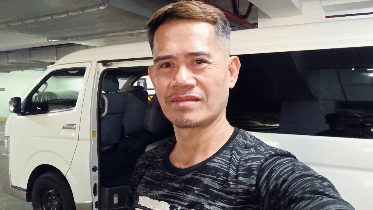 May lakad si boss