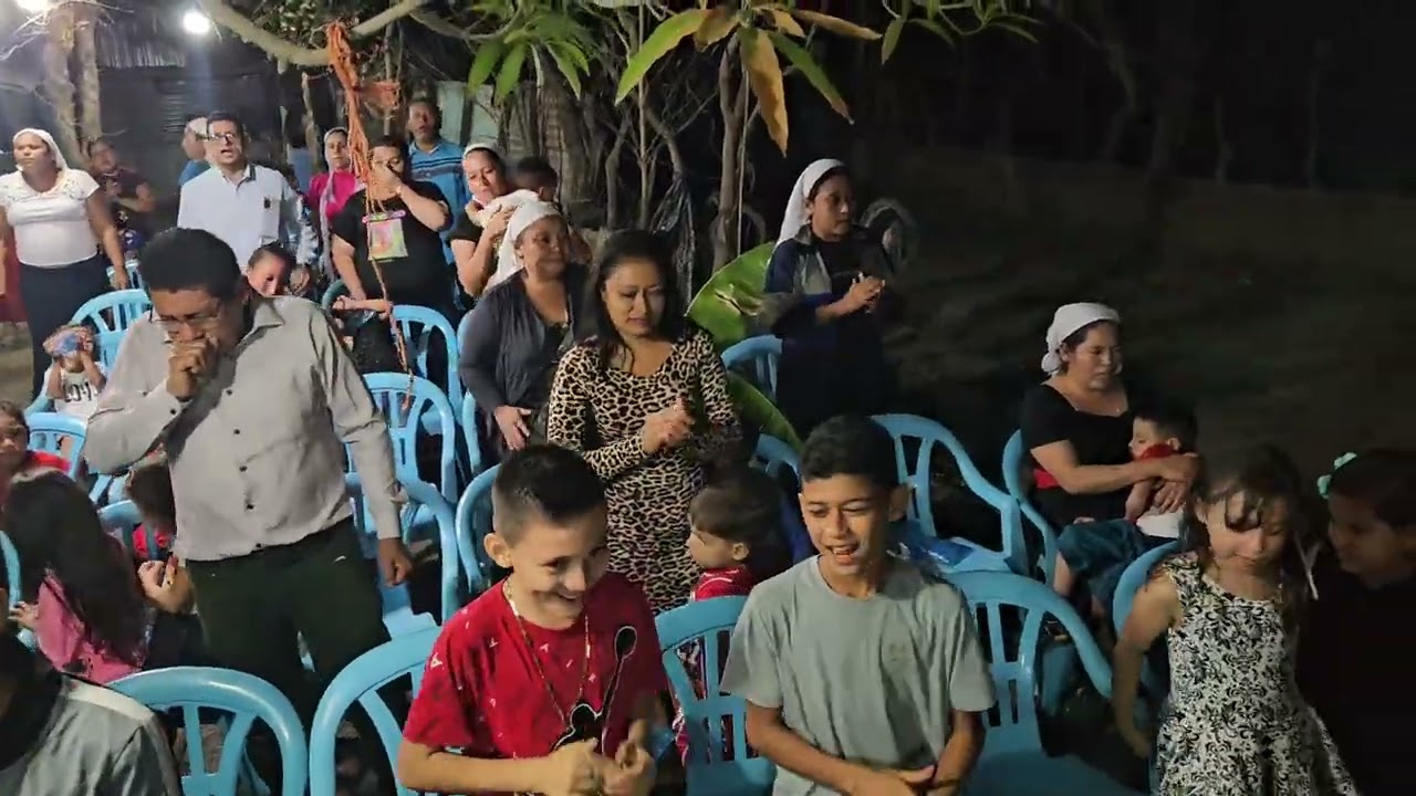 Coros de juvilo por nuestro hno alex rivas ,culto de acción de gracias familia coreas