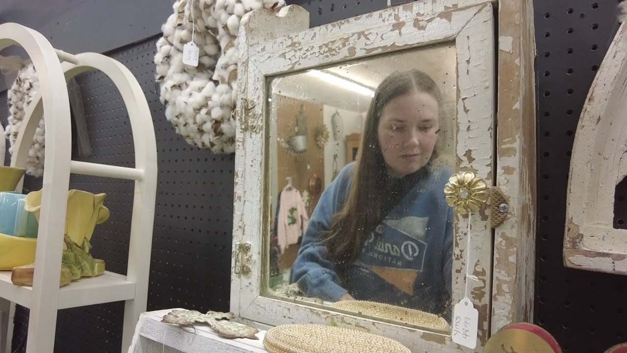 Life Updates, Zaxby's and Antiquing