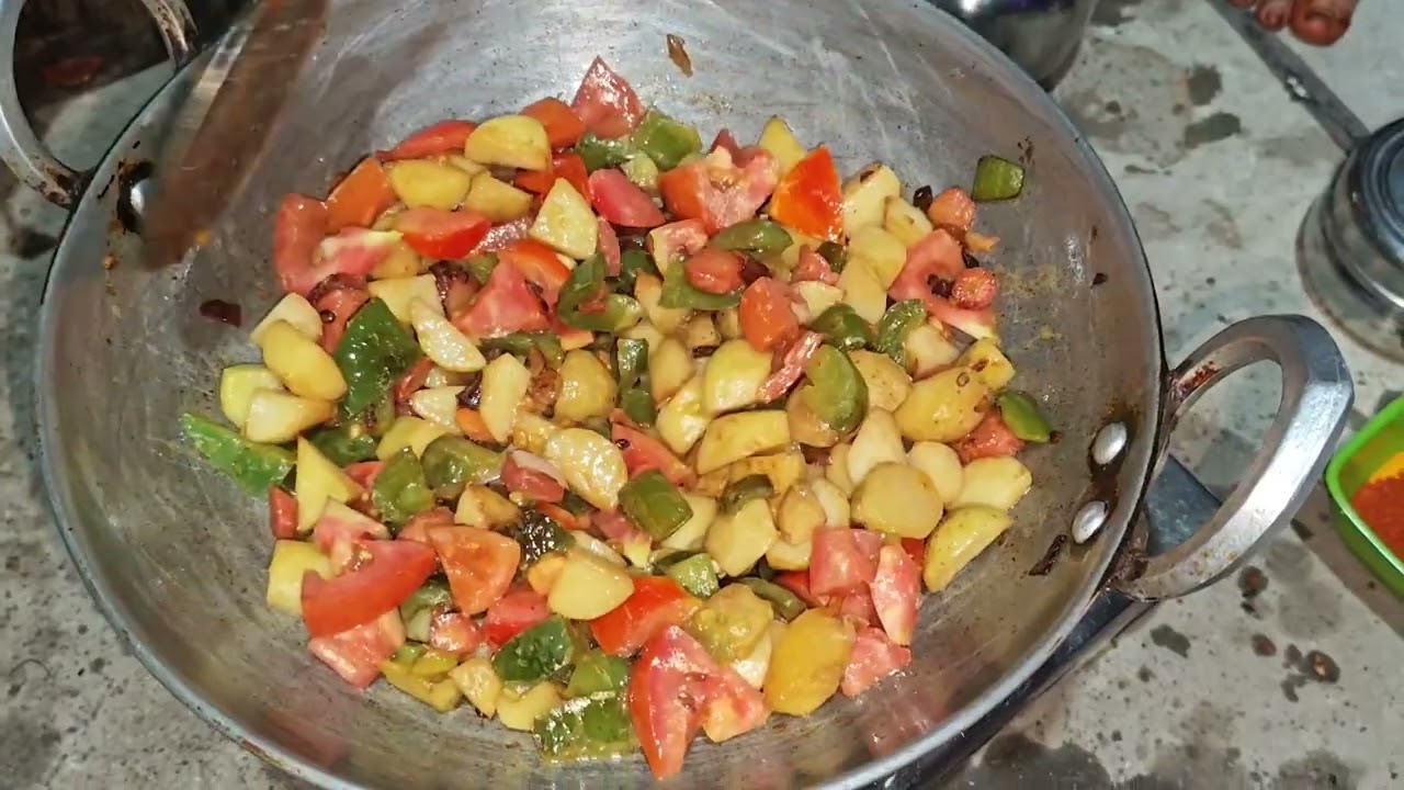 Aloo simla mirch ki sabji / simla mirch sabji recipe 