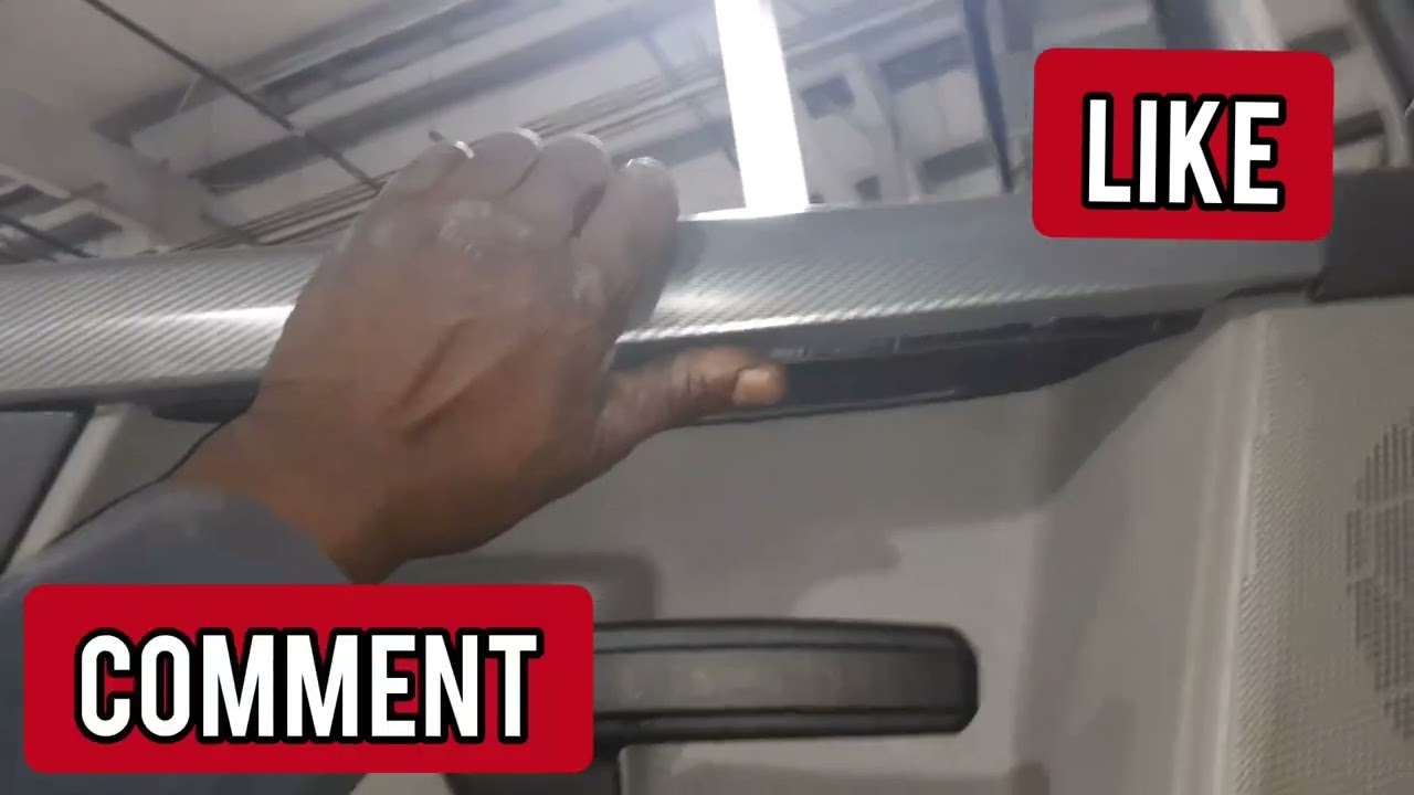 REMOVING DOOR PANEL ON 2020 FREIGHTLINER AND NEWER @diesel