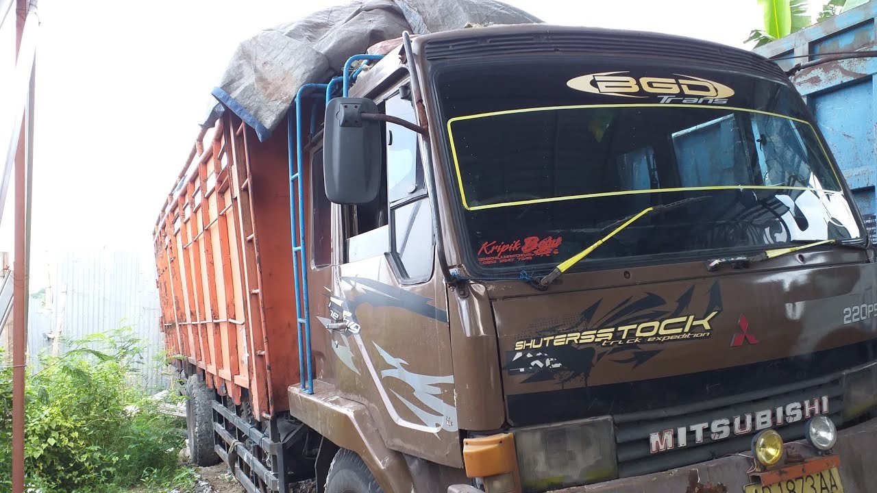 JUAL MITSUBISHI FUSO FIGHTER 1990