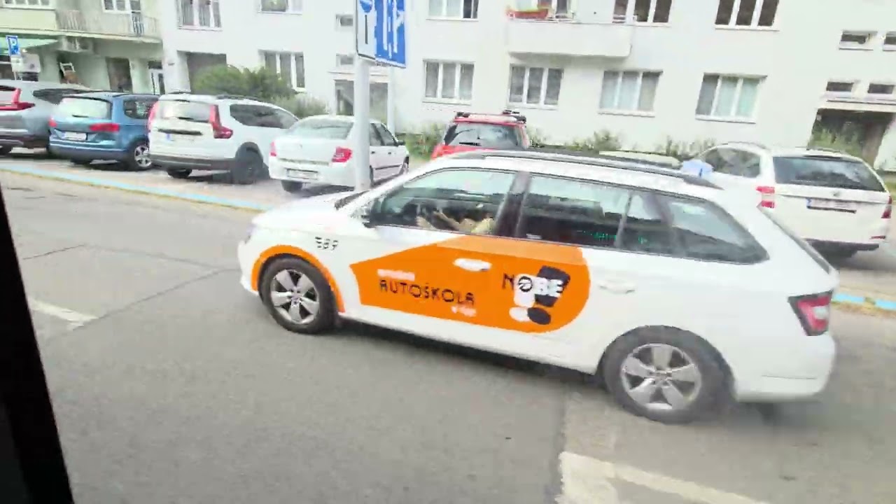 Jízda autobusem Iveco Urbanway 18M CNG #2030 na lince X4 směr Česká
