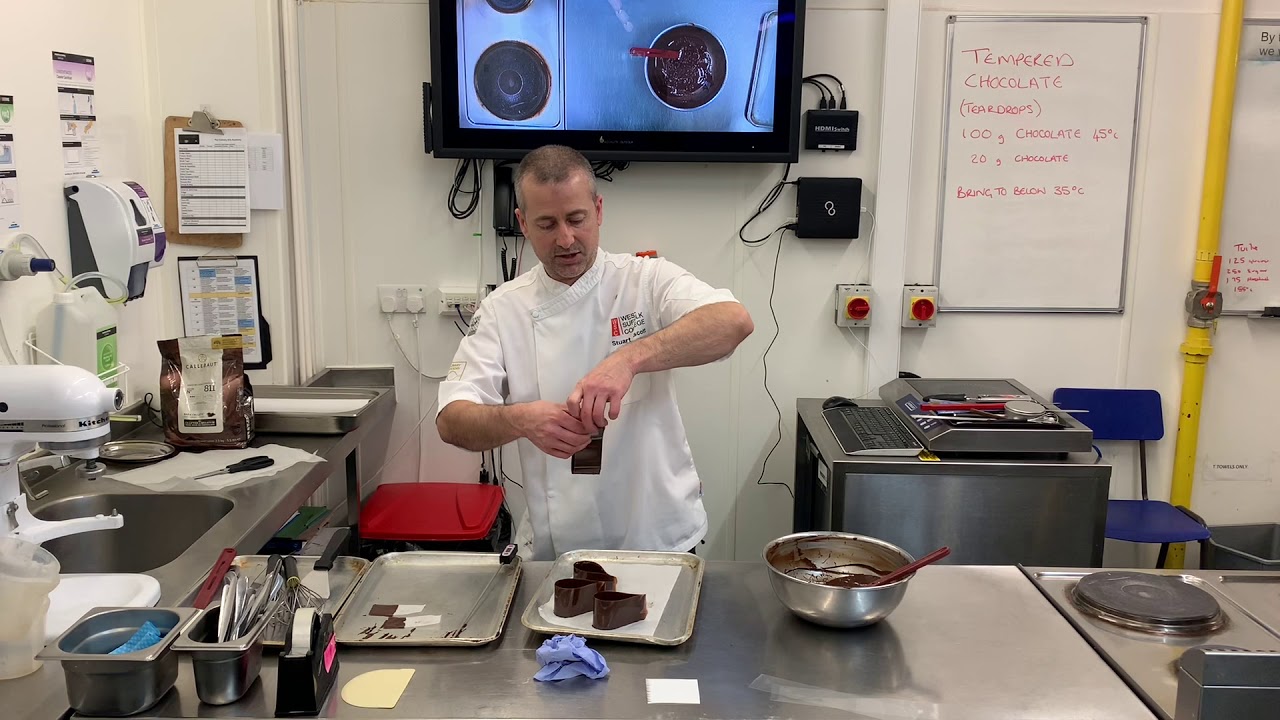 Tempering chocolate (seeding)