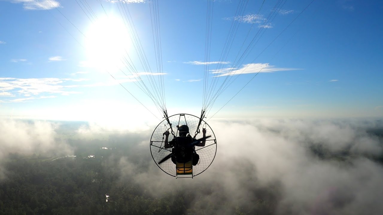 Quick Clips: One Minute of Paramotor Cloud Surfing