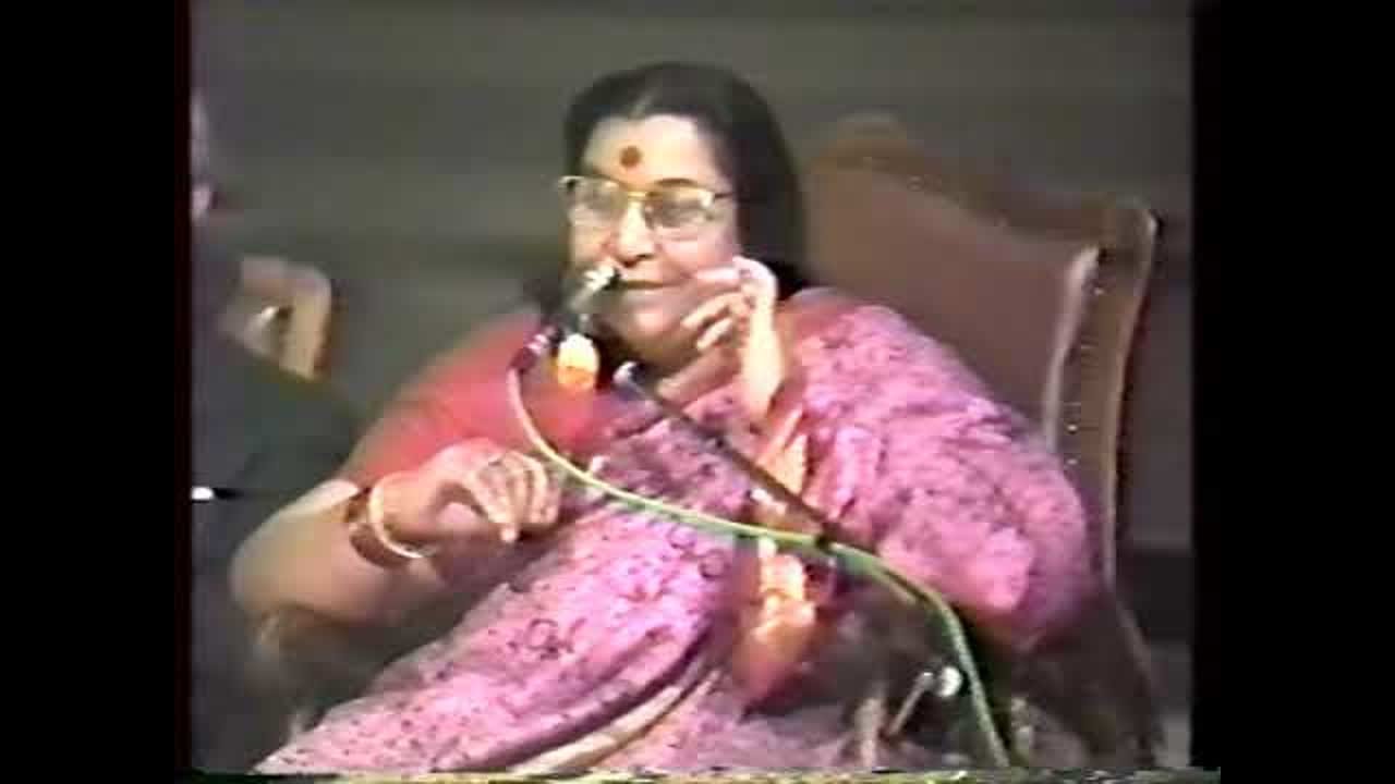 1989-10-28 Evening Program, Debu Chaudhuri Concert, Eve Of Diwali Puja, Montecantini, Cam 2