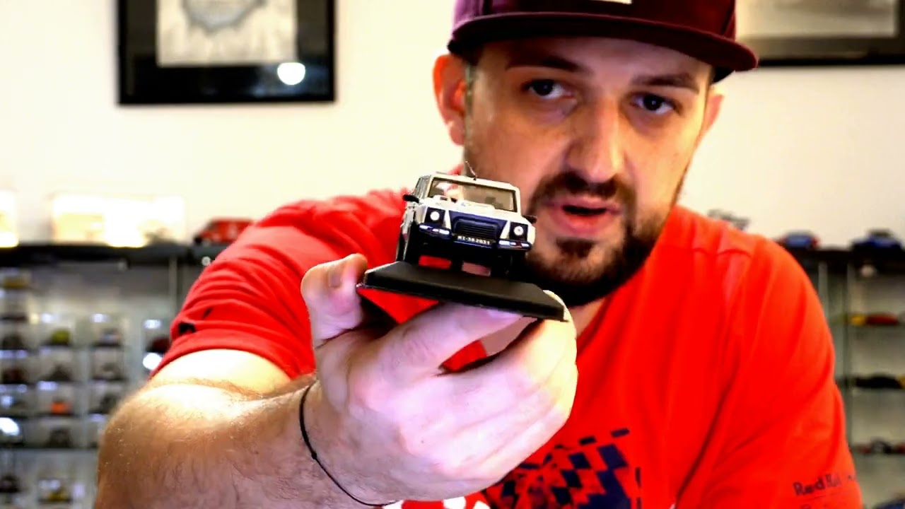 The Original Super SUV: 1/43 Lamborghini LM002 