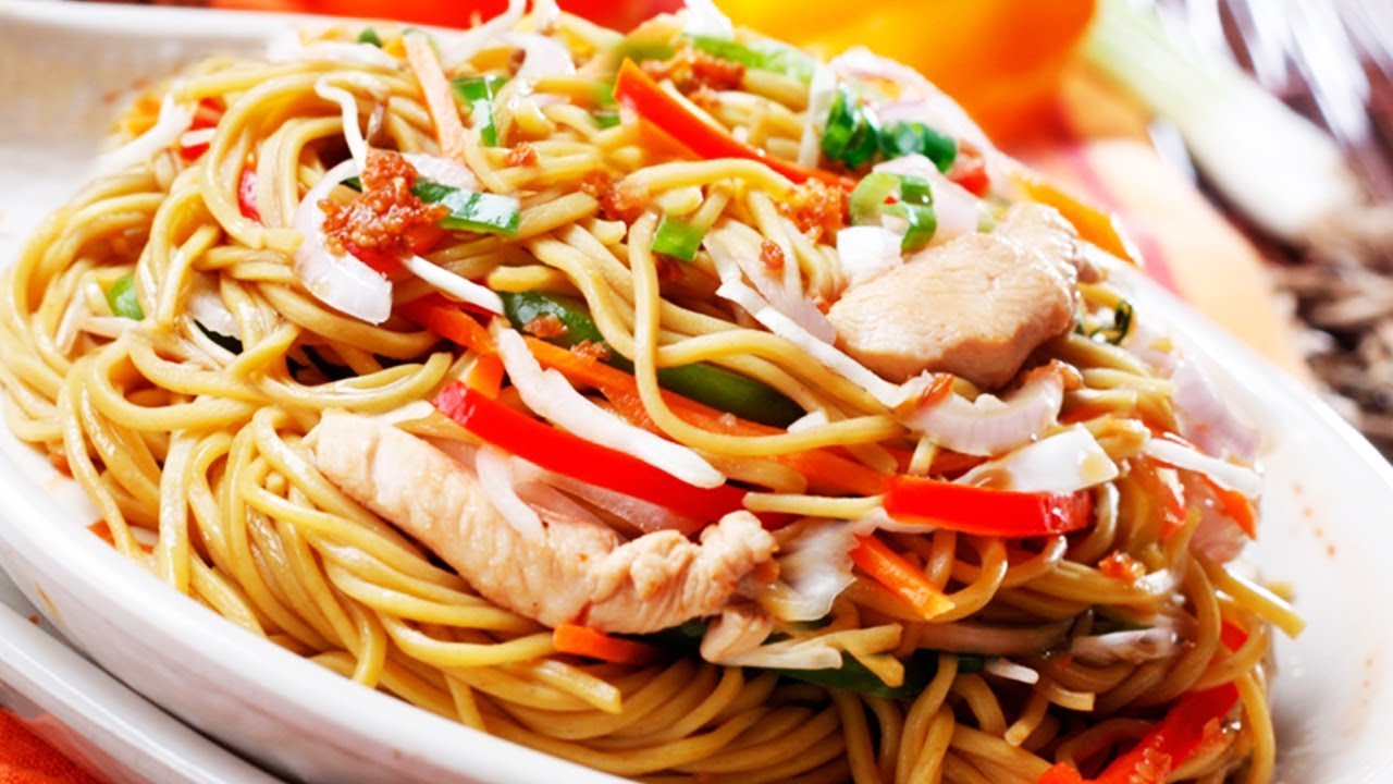 How to make  at home Chicken Hakka Noodles | चिकन हक्का नूडल्स | Food Junction Latest 2018