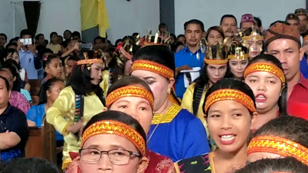 TIBA MORI - Misa inkulturasi suku Manggarai
