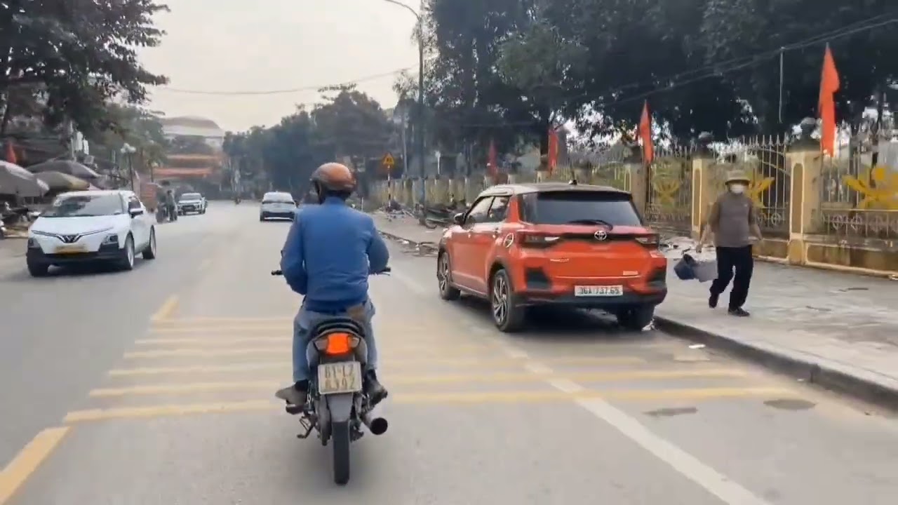 Truyện tình bến sông đêm mưa