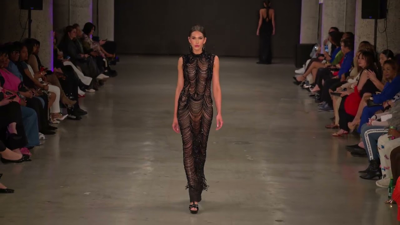 Giannina Azar Runway Fashion Show @artheartsfashion LAFW Look #13