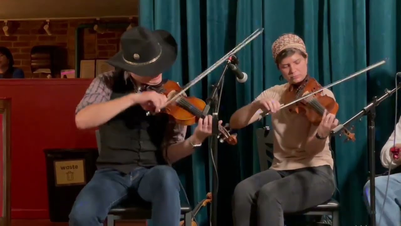 Twin Fiddles on “Round Church” 🔥 | Rebel Rebel Berea (Live)