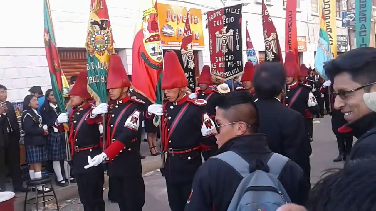 Saracho 2016 desfile escolar 5 de agosto 2016 Oruro Bolivia