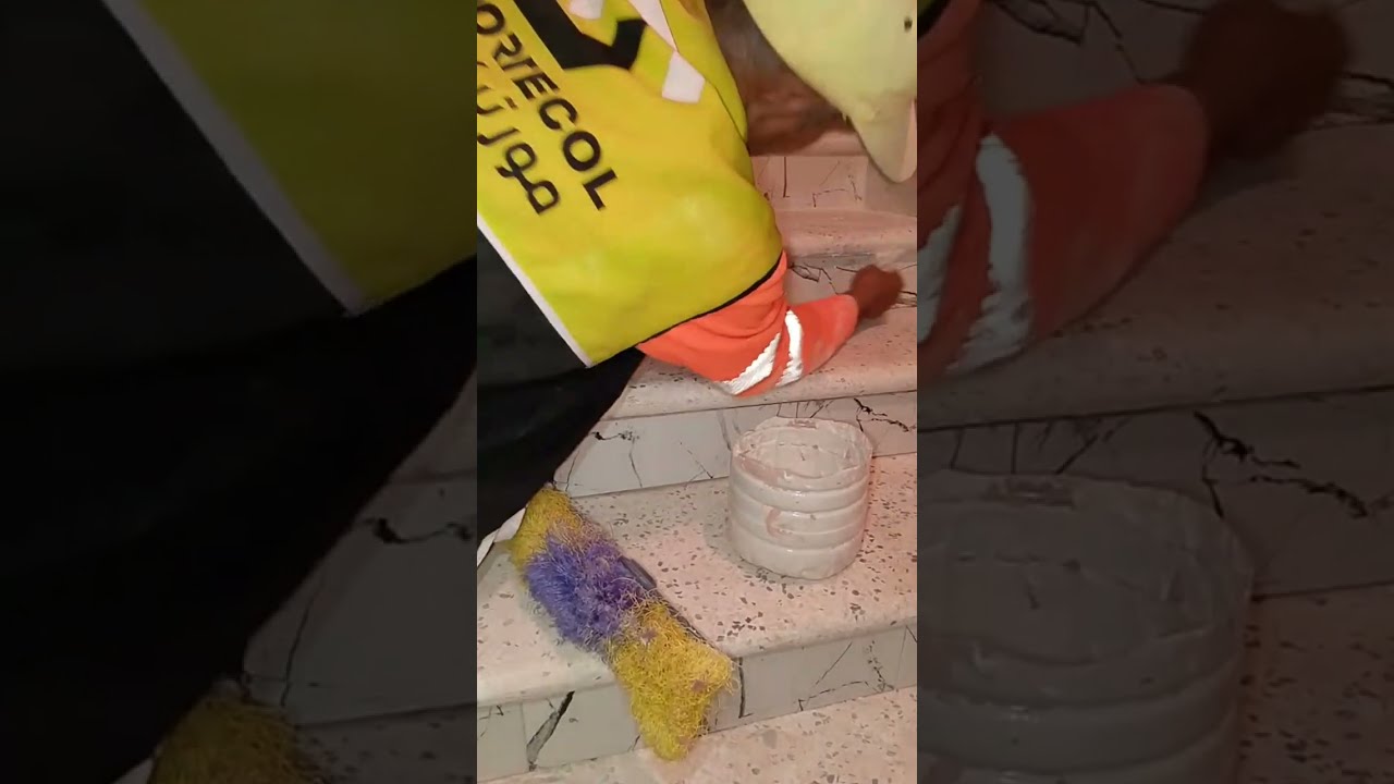 The correct way to fill the gaps between ceramic stair tiles, in professional steps