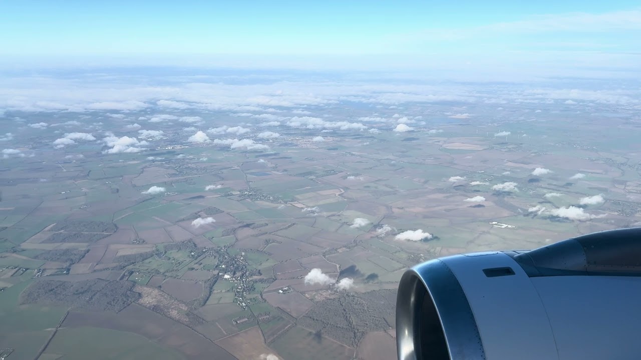 Landing at London Luton Airport (LTN) 11/2/24