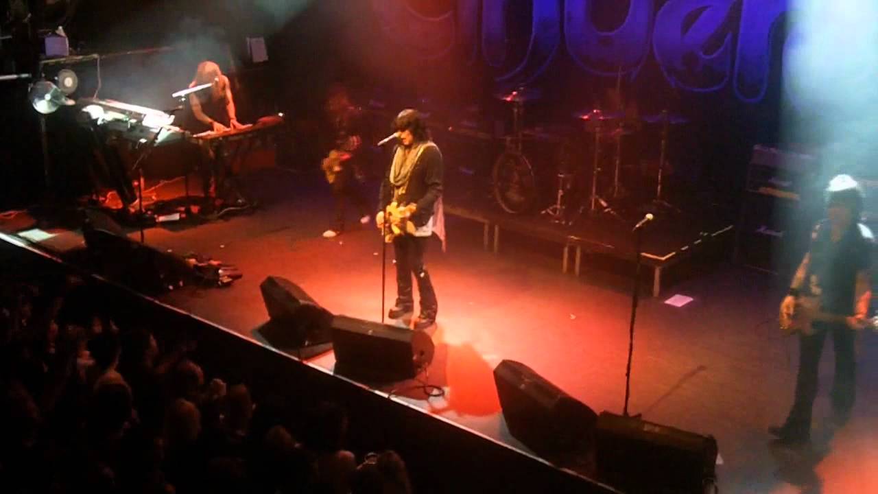 Cinderella - 04 - Somebody Save Me - Live Rockefeller 23.06.11
