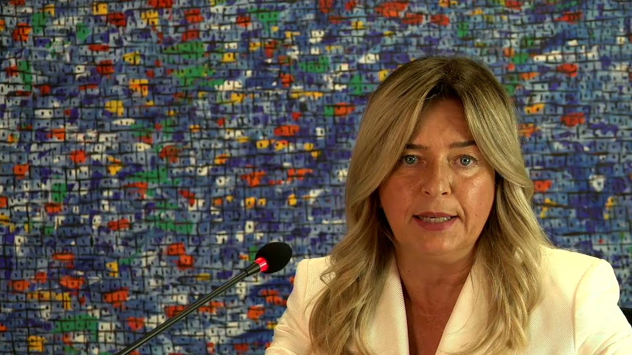 Cultura e competenze tra internet e la scoperta dell'America | Katia Sagrafena | TEDxSiena