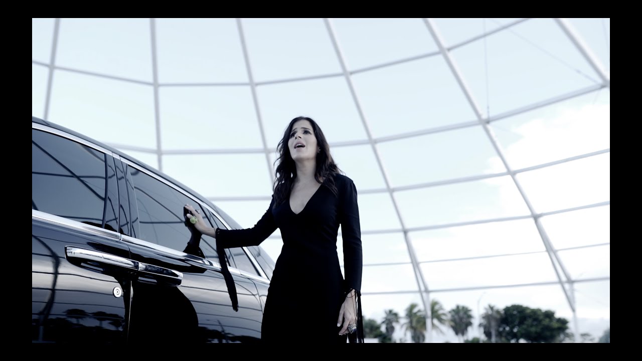 Mariaca Sempr&uacute;n - Qu&eacute; te Ped&iacute; (Official Video)