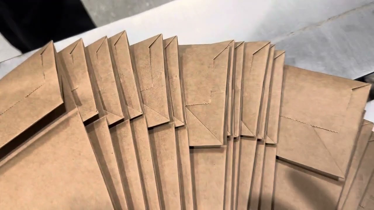F230Q twisted rope handle paper bag machine running 200bags/min