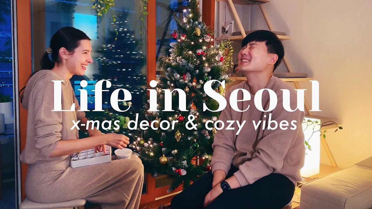 We can't go to Canada 🇨🇦😢 ...decorating our cozy apartment for Christmas in Korea instead 🇰🇷 VLOG