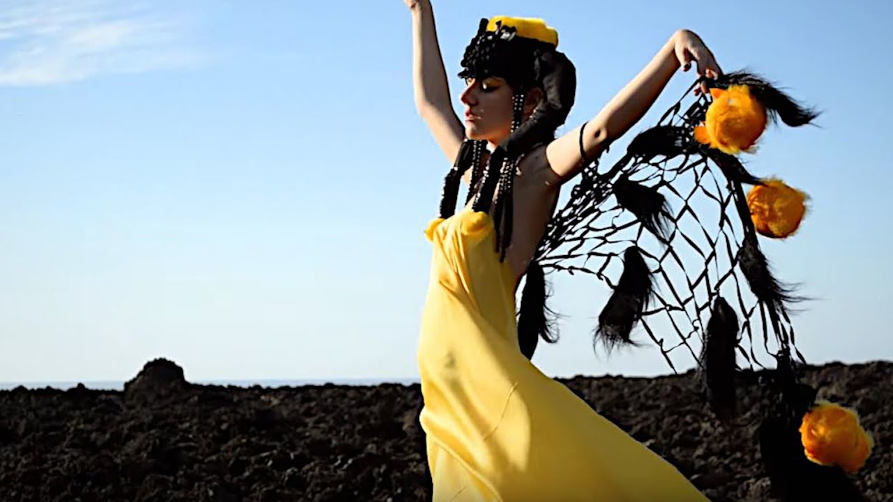 Olivia Anna Livki - Earth Moves [Official Music Video]