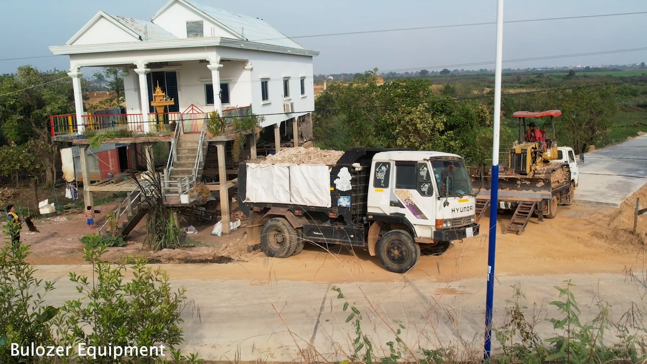 Amazing!Start Project LANDFILL BY Expert Skill Driver 5T Trucks Unloading soil &Dozer KOMAT'SU D20P