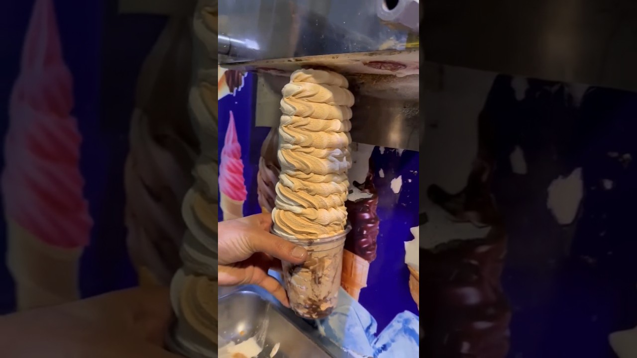 Trandet icecream 🥰 🍦 😋 New icecream Machine 🍦 #icecreammaker #viral #food #viralvideo #streetfood