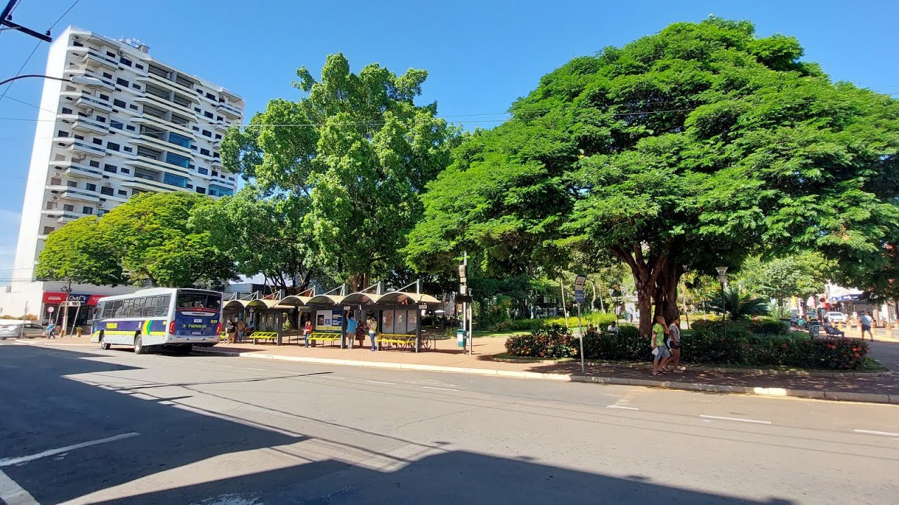 Centro de Santa Bárbara D'Oeste-sp Seguindo a pé