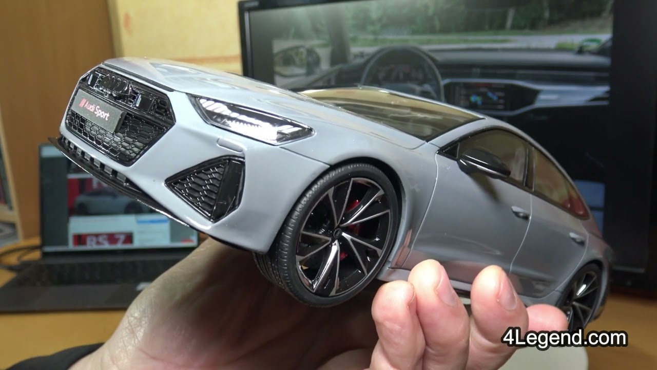 Unboxing miniature Audi RS 7 Sportback gris Nardo au 