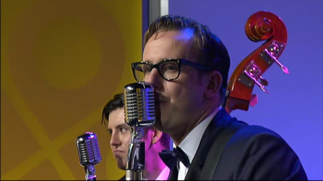 Buddy Holly Story - Not Fade Away Live on Good Morning TVNZ (Glen Joseph as Buddy)