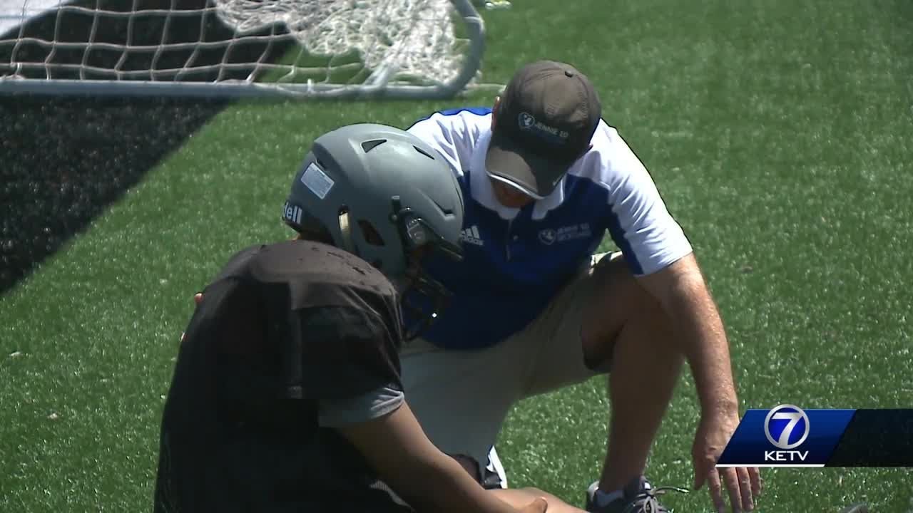 Iowa athletic trainers tackle on-the-field injury training