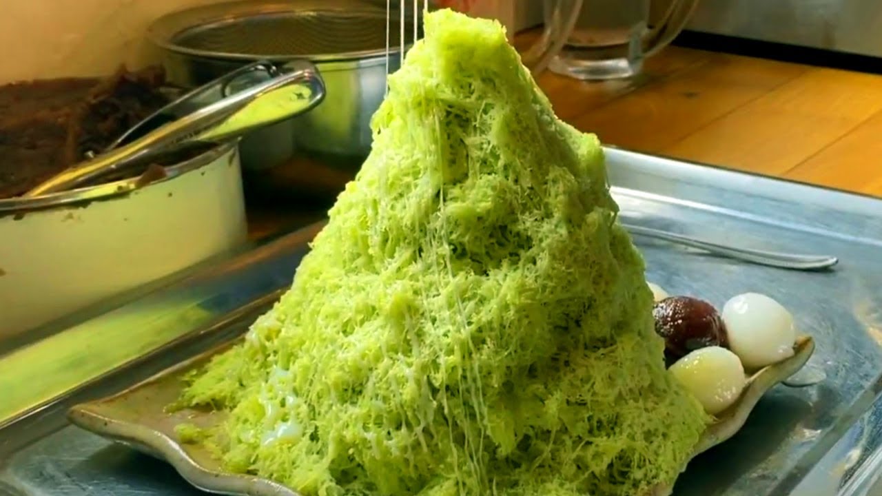GIGANTIC Shaved ice SUMMER TREAT (Kakigori)