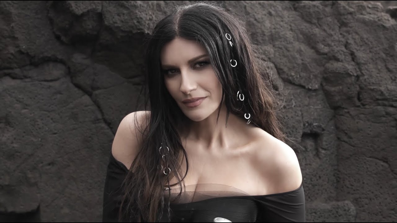 Laura Pausini - UN SENSO (Official Visual Video)