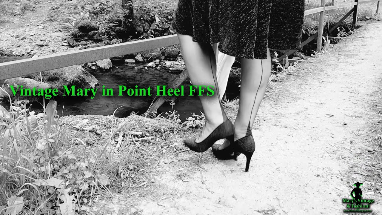 Mary Vintage Nylons in Black and White