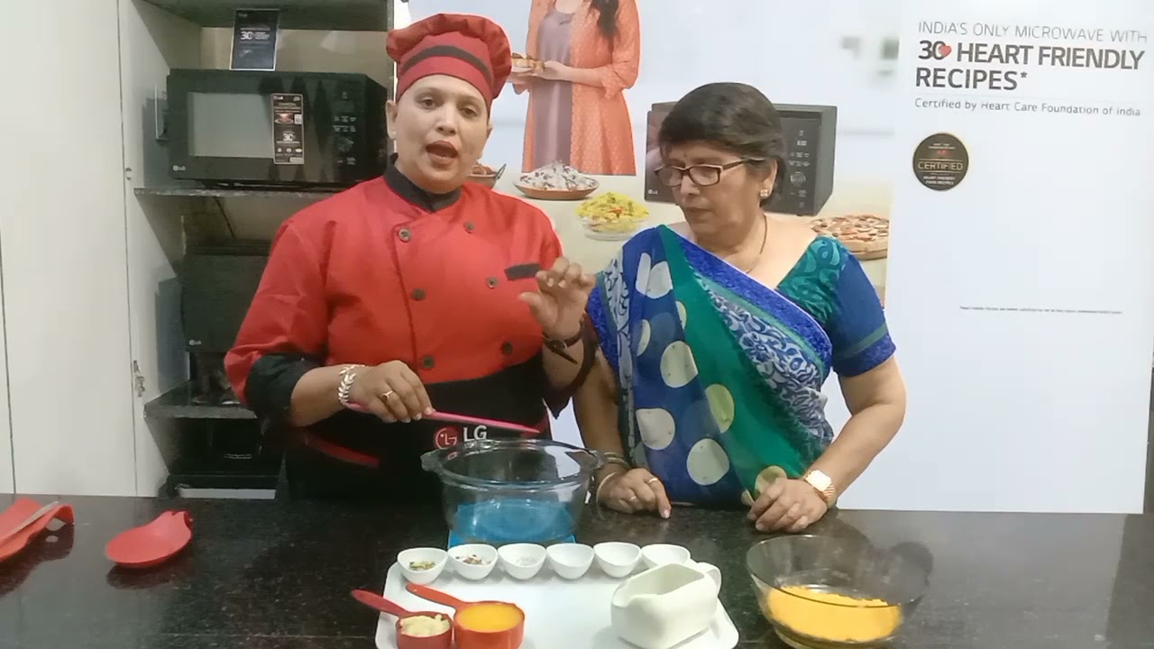 how to make mohanthal in microwave#shaadi wala live mohanthal in microwave