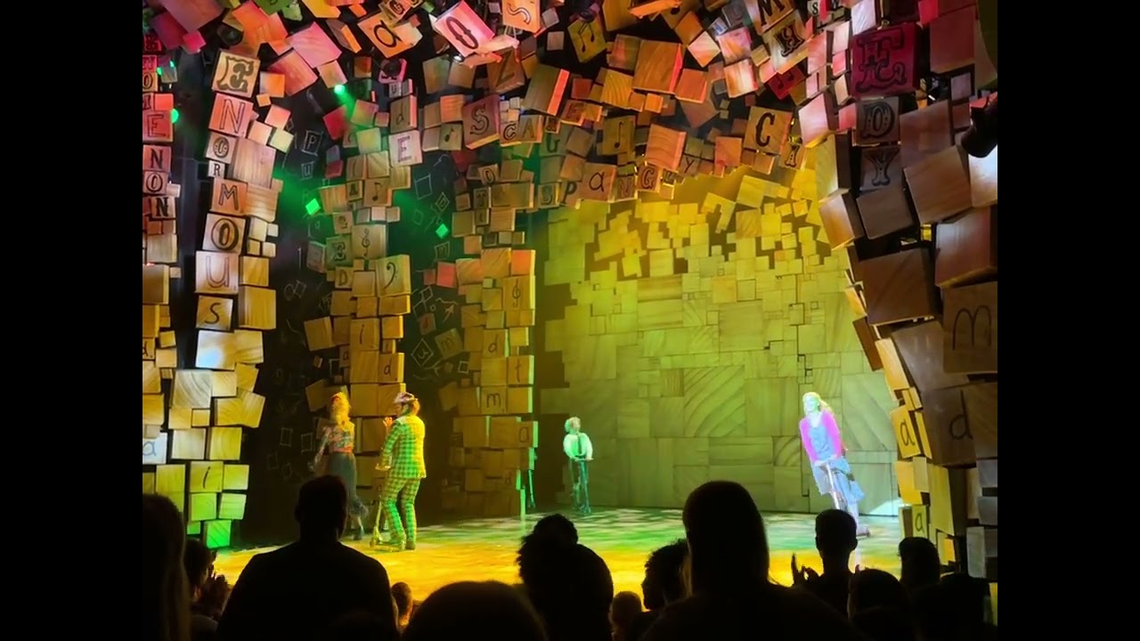Matilda the musical. Curtain call 01-07-2025