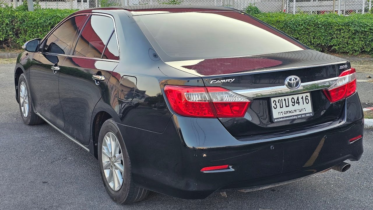 2013 ไม่ข้ามสามแสน TOYOTA CAMRY 2.0 G AUTO