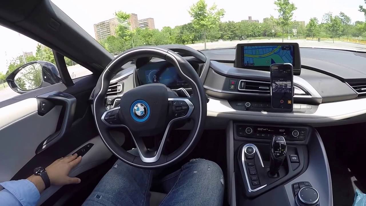 BMW i8 Детальный обзор салона. Detailed Interior Review in Russian