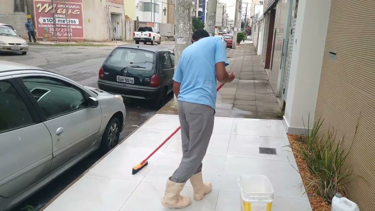 Aplicação de antiderrapante LP da Pisoclean.