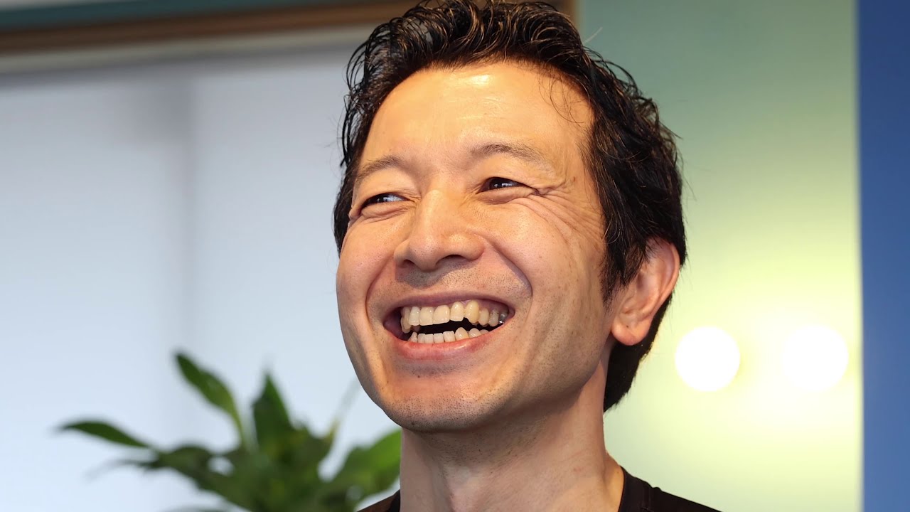 Leika流動画：ジムでトレーニングする人を撮る（撮影はLeika先生、編集は私AKIRAです。）