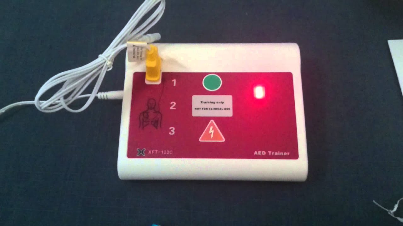 AED Trainer XFT-120C ESPAÑOL
