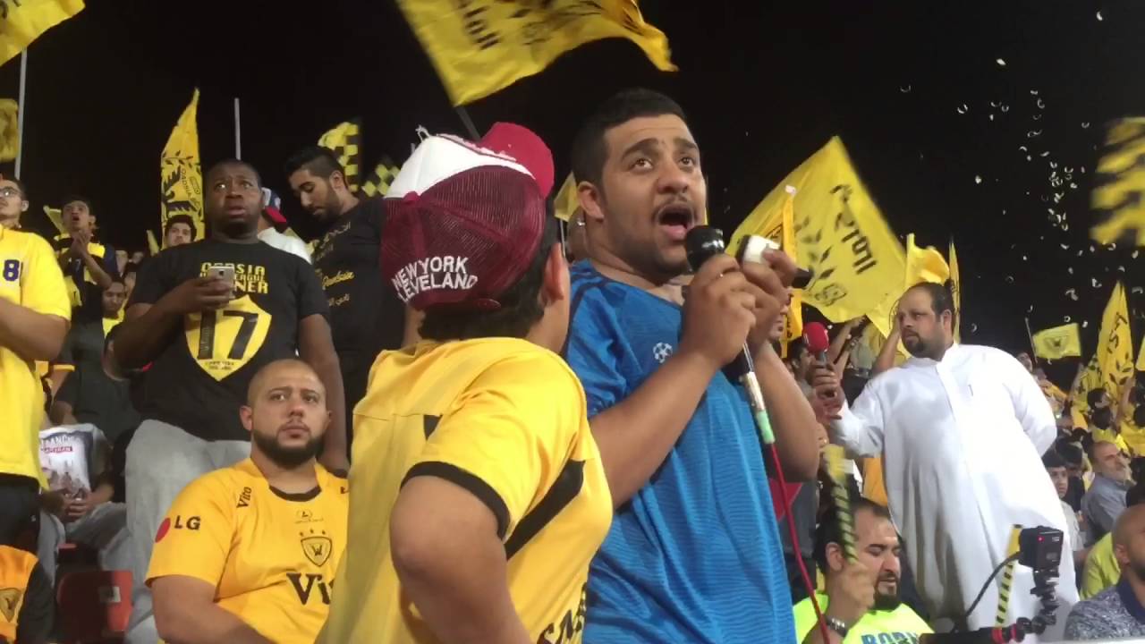 تشجيع جمهور القادسية وااحتفال لاعبي القادسية بالتتويج بزعامة الدوري امام الجهراء ١-٢ : ٢٩-٤-٢٠١٦