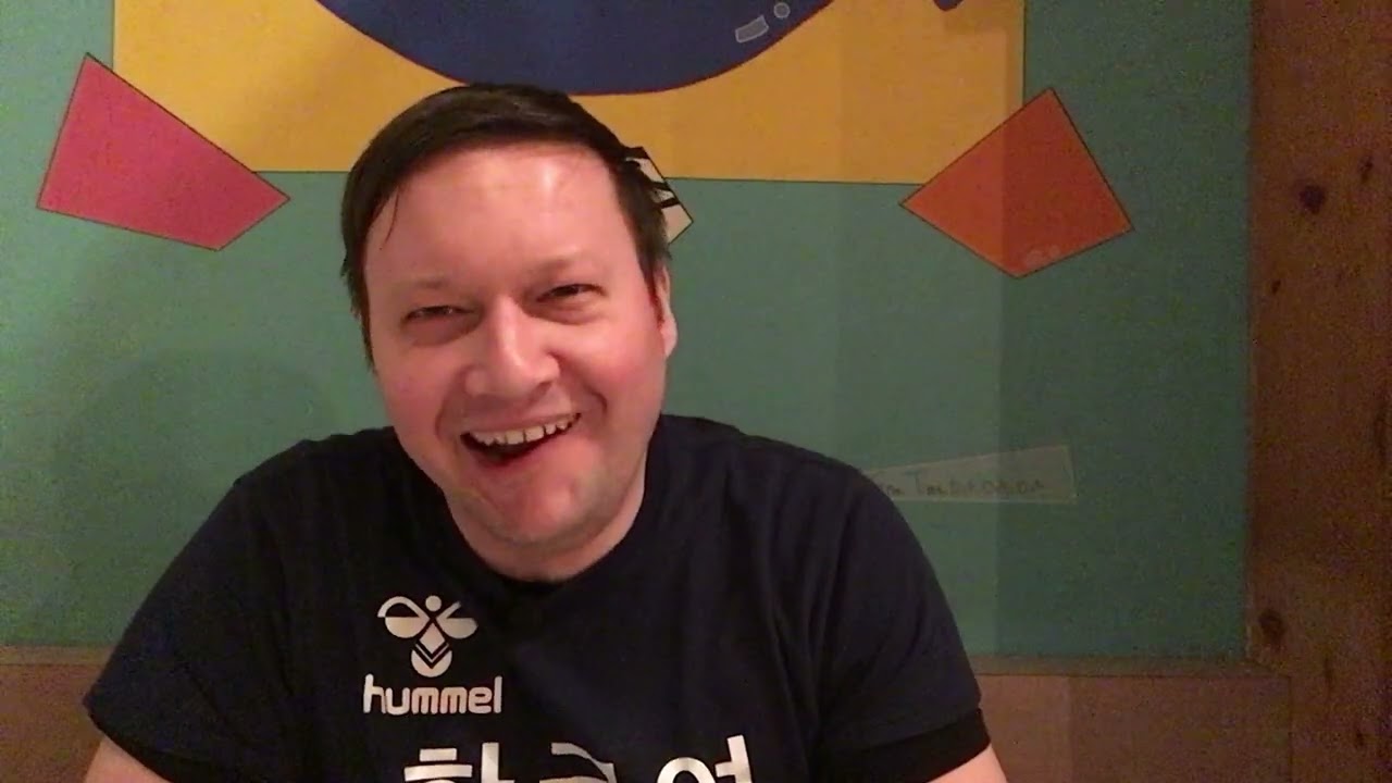 Episode 2: Searching for the Best  Happy Hour in Vancouver at Between 2 Buns. #vancouver #canada