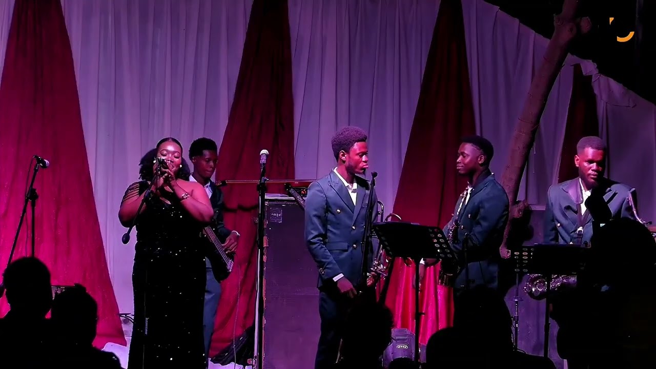 cover La vie en rose Edith Piaf by Jodelie Petit #nexusbandcemuchca #jazzmusic