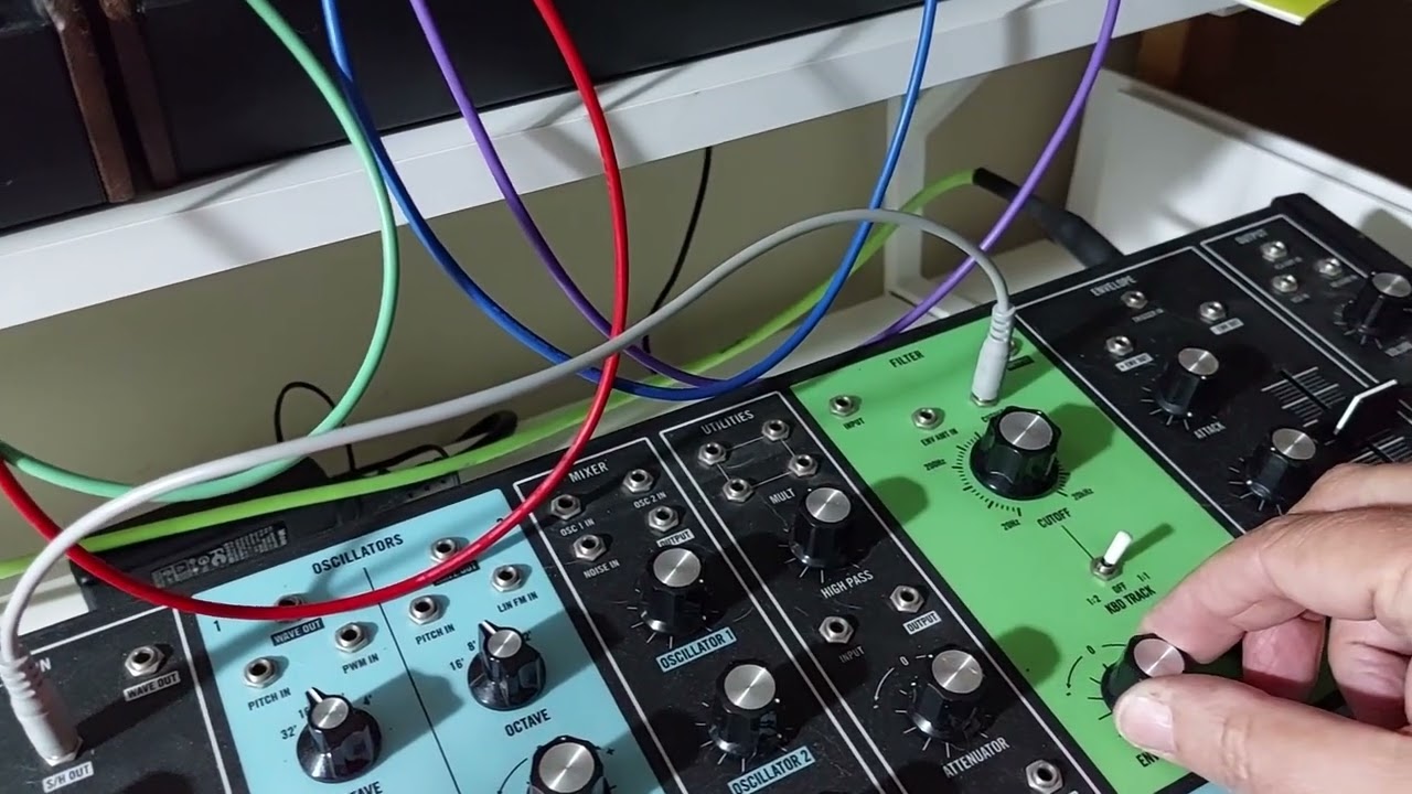 Back to Berlin School. Moog Mother 32 x 2, Moog Grandmother, Doepfer Dark Time. 8 Step Sequence