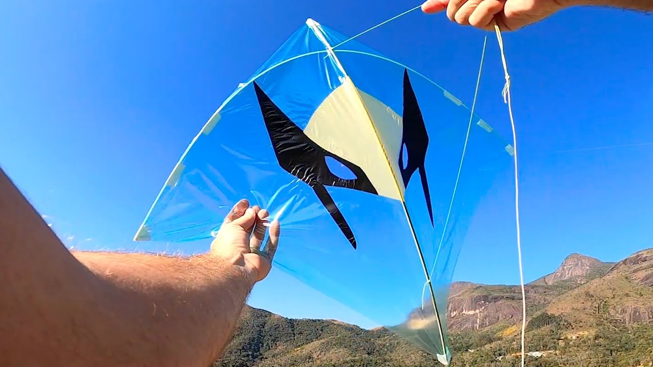 Novo Modelo da Veloster Barulhenta - Soltando Pipa no Pico do Morro
