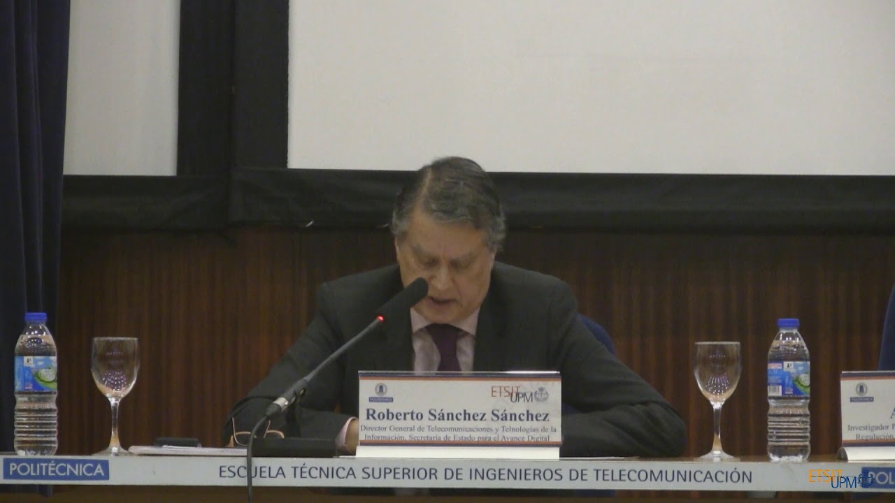 Sesión 1.1 - Europa en la encrucijada digital - Roberto Sánchez Sánchez