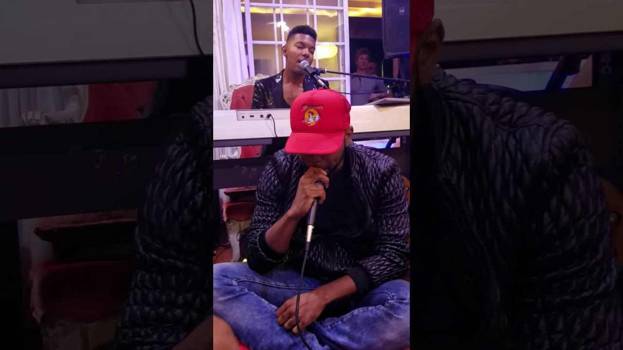 B Slade & Stevie Mackey Perform 